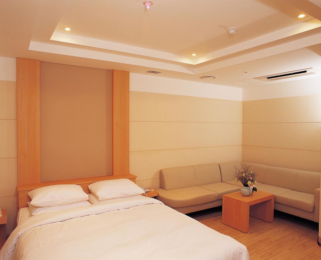 Joa Hotel Cheongju Exteriör bild